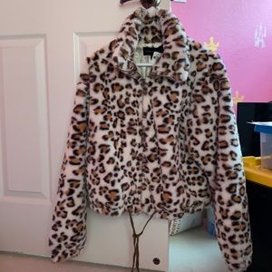 PINK faux fur cropped jacket